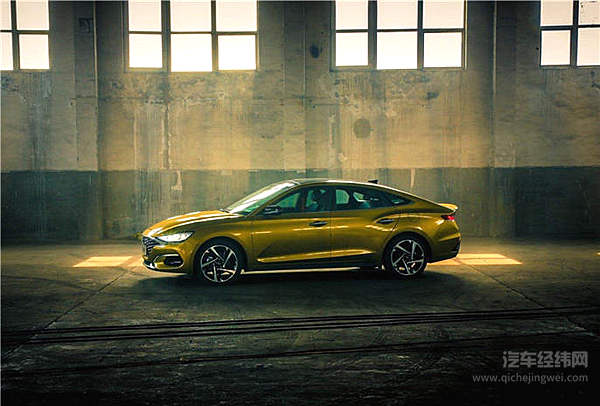 北京现代菲斯塔追赶轿车风潮 思域“神车”地位不保？！