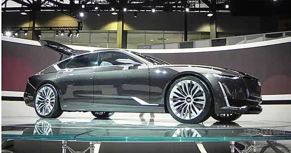 无法抗拒的“凯迪拉克引力” Escala概念车荣获最佳概念车