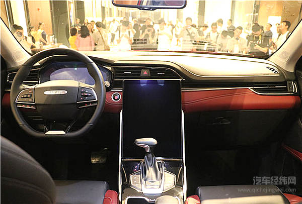 年轻人买车不将就 上汽大通D60 C2B定制化满足多样需求！