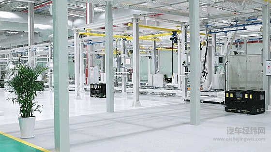 东风康明斯非道路应用第100万台发动机在襄阳智能化工厂举行下线活动