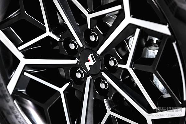 北京现代途胜L系列两款新品同步上市 新技术引领未来