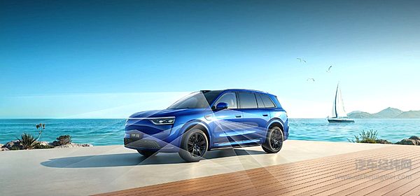 8字辈华为系车型对决 岚图泰山X8与问界M8谁更强？