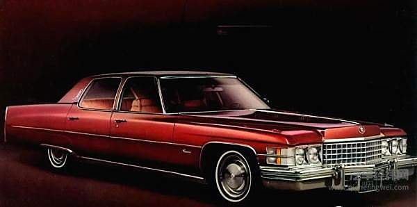 巅峰时期的美国豪华轿车个头有多大 盘点三款“美式豪华大船”