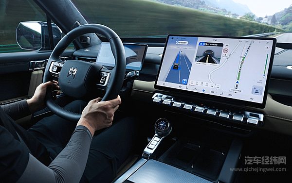 华为系越野车内卷 猛士M817与豹8谁更强？