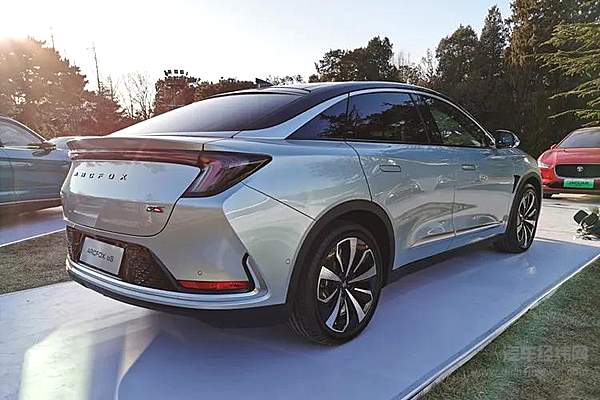 L4、L5级自动驾驶开始爆发了 这些车你会选吗？