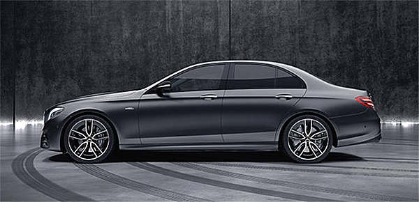 435马力、4MATIC+加持 奔驰AMG E53卖94.88万不算贵！