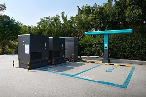 电动化上半场完美收官：比亚迪发布第二代刀片电池及闪充技术