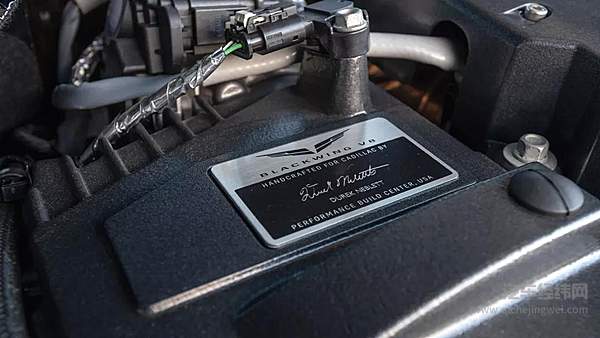 当我们迎来越来越多的6缸混动超跑时 谁杀死了V8 