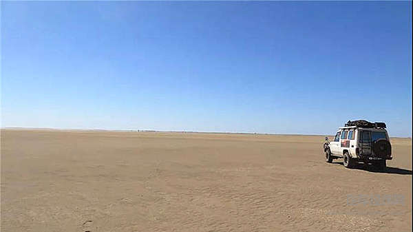 一千万台陆地巡洋舰与一千万个越野的梦