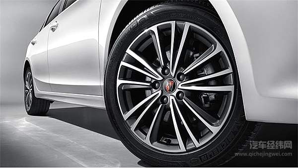 海底捞都涨价了？荣威i6 PLUS荣耀全息版升级却降价