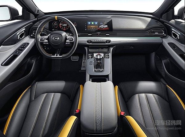 国产运动型轿车二选一 长安UNI-V和传祺影豹谁更有吸引力