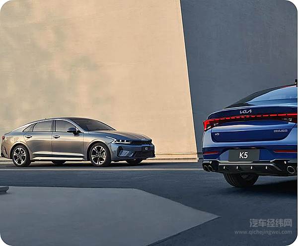 2025款起亚K5增配上市 13.98万元起售