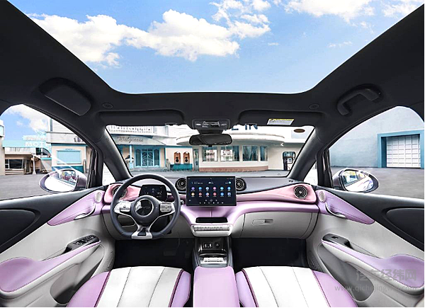 坚持性价比路线 几何E能与比亚迪海豚一较高下？