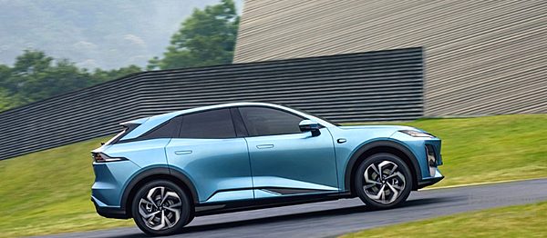 插混对决增程 吉利银河L7的插混和深蓝S07的增程你选谁？