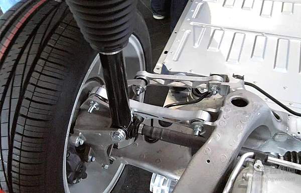 中国汽车市场的“底层”骗局 后悬架的那些事！