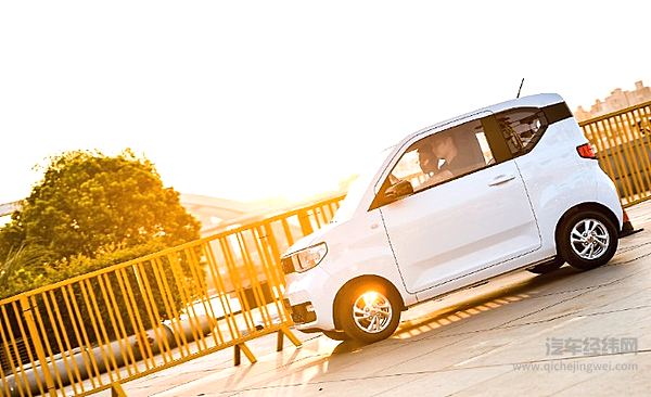 销量大幅下滑 五菱的神车光环能否再现？