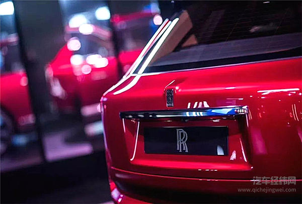 我膨胀了，带你看最贵的SUV劳斯莱斯·库里南！