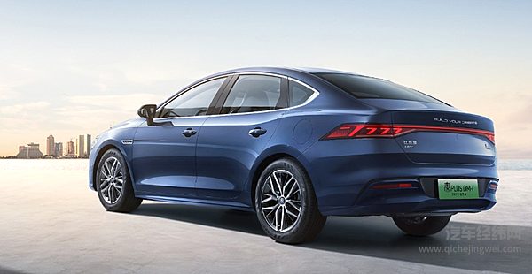 A级插混车二选一 奇瑞风云A8与秦PLUS DM-i谁更胜一筹？