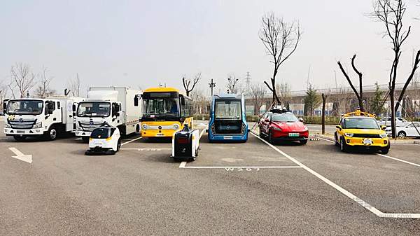 参与此次冬奥模拟演练的多种车型