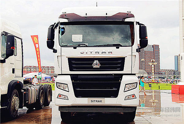 汕德卡、斯太尔强势出击  助重汽燃燎原之势 ——中国重汽销售部2017商务大会