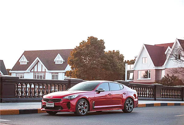 这辆车的颜值只能给九分 少一分怕TA骄傲