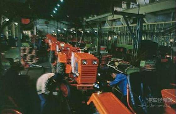 长春市拖拉机厂车间