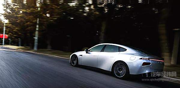 “最富”新造车公司上市 小鹏的机遇与凶险