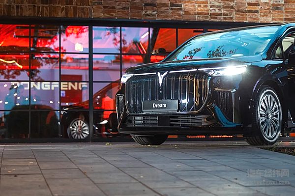 东风三大自主乘用车品牌登陆波兰 “国际化跃迁”再提速！