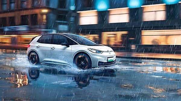 小钢炮变电钢炮 13.68万元的海豹06 GT与大众ID3表现如何？