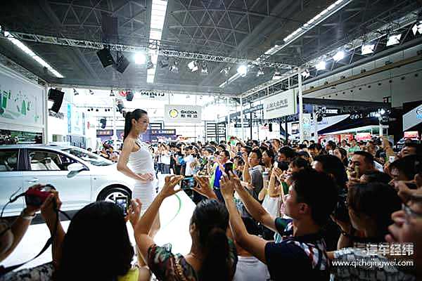 “车展钜惠 疯狂价临”2018贵阳汽车文化节盛大开幕