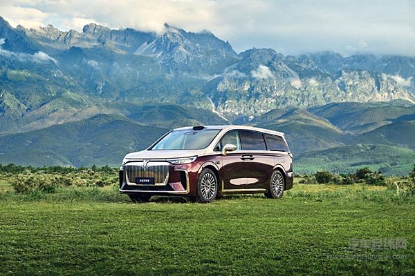 2026款岚图梦想家：没有里程焦虑的MPV预售开启！预售价38.99万起