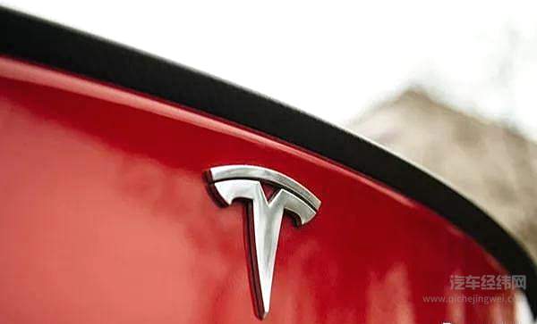 教特斯拉造车？女车主爆改皮卡版Model 3