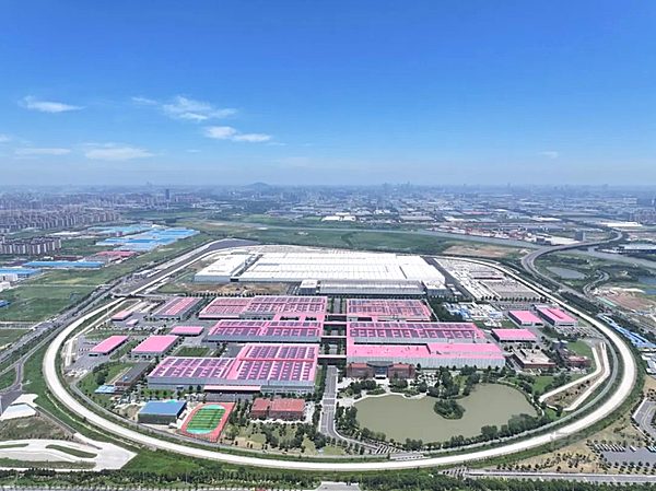 领航未来工业新篇 尊界超级工厂正式落成