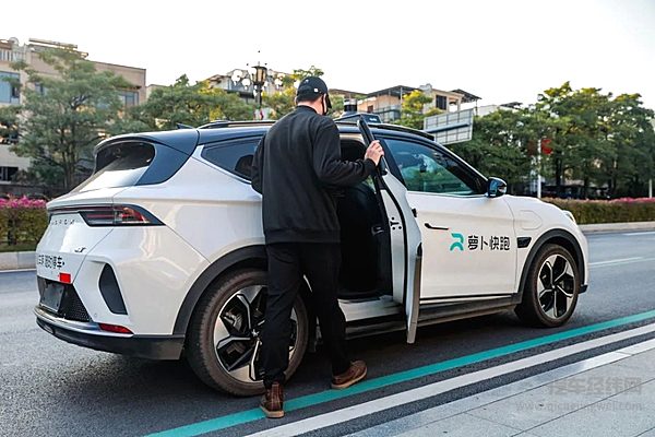 无人驾驶出租车的背后远远不止是技术之争