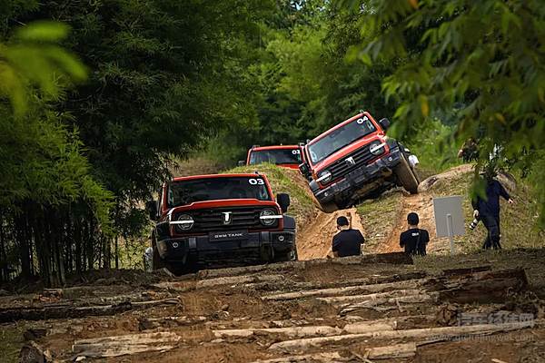 越野实力惊艳大马用户长城汽车坦克300马来西亚上市