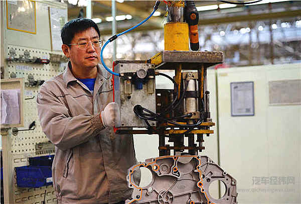 工匠技师鹿新弟：对大柴义无反顾的爱