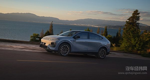 小鹏G6超级增程版正式上市18.68万起售 高阶智驾下放20万级市场