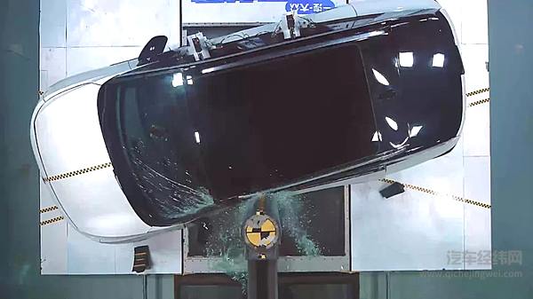 对电动车 消费者应该更关注侧面柱碰