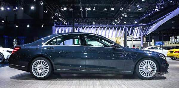 戴姆勒携前沿产品技术亮相中国国际进口博览会！