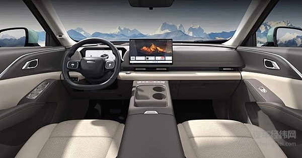 高性价比家用燃油车对决 哈弗H6L与瑞虎8 PRO哪一款更划算？