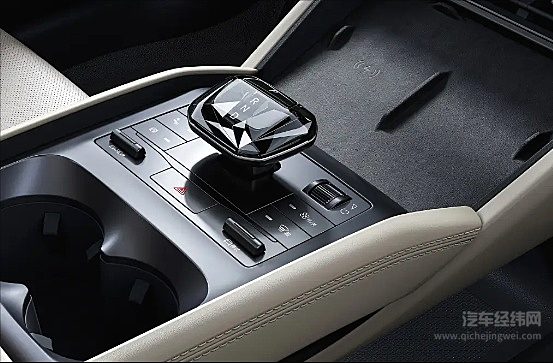 面对爆款秦L DM-i 荣威D7 DMH有几成胜算？