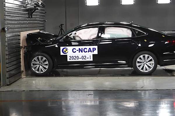 没有绝对的安全 C-IASI和C-NCAP碰撞测试谁更靠谱？