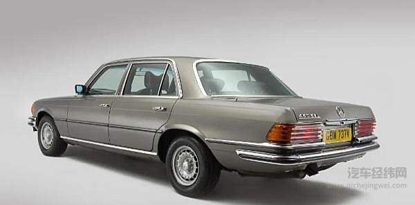 经典没有永恒 老奔驰轿车尾灯里面有故事