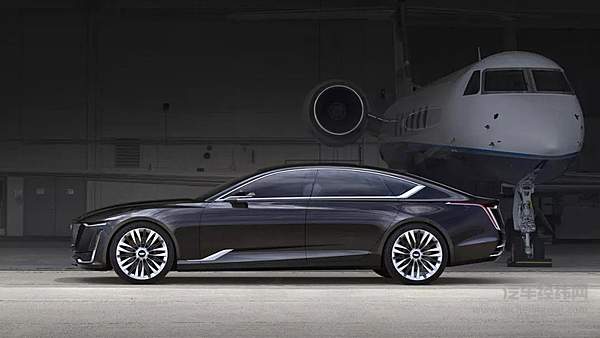 当我们迎来越来越多的6缸混动超跑时 谁杀死了V8 