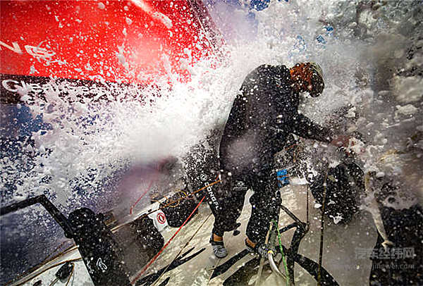 东风队摘得2017-2018沃尔沃环球帆船赛桂冠 东风汽车目标2020年海外出口15万