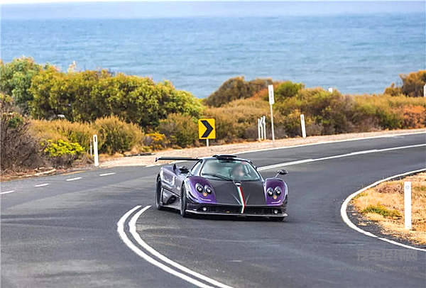 开着帕加尼环南太平洋 看一眼都是赚到了！