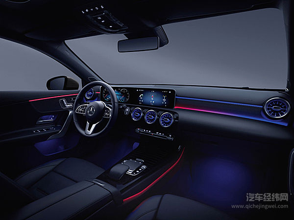 年轻个性爱自由 全新奔驰A级25.78万买不买？