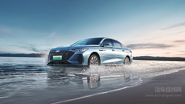 A级插混车二选一 奇瑞风云A8与秦PLUS DM-i谁更胜一筹？