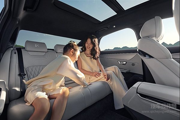 2025款汉上市售价16.58万～23.58万元 四大进化加速颠覆合资燃油