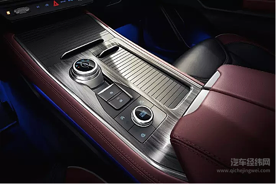 专为家庭用户打造 大众揽巡和福特探险者谁更强？